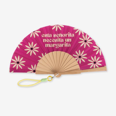 Abanico "Esta señorita necesita un margarita"