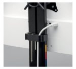 Brazo SmartFit™ de ahorro de espacio para dos monitores