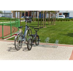 Râtelier sur 2 niveaux cote à cote pour 5 vélos