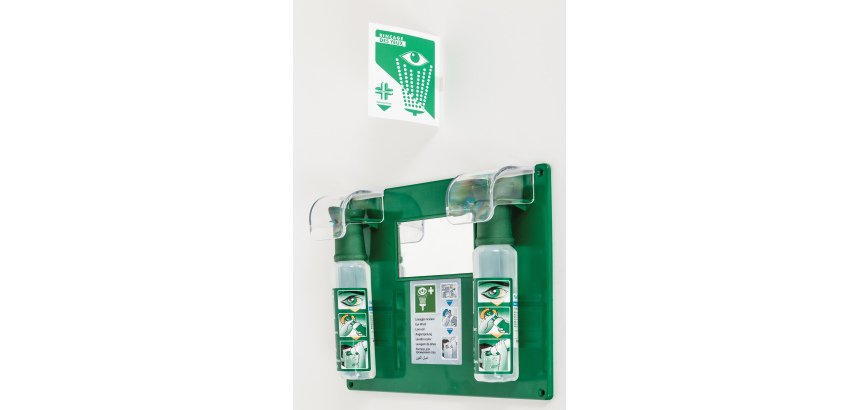 Station oculaire murale de 2 flacons de 250 ml de solution oculaire stérile