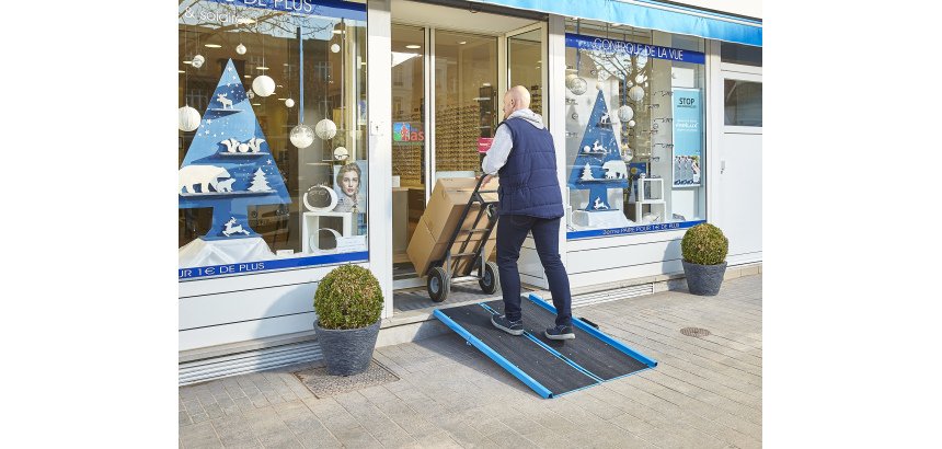 Rampe d'accès pliable Livrée AVEC carillon 

