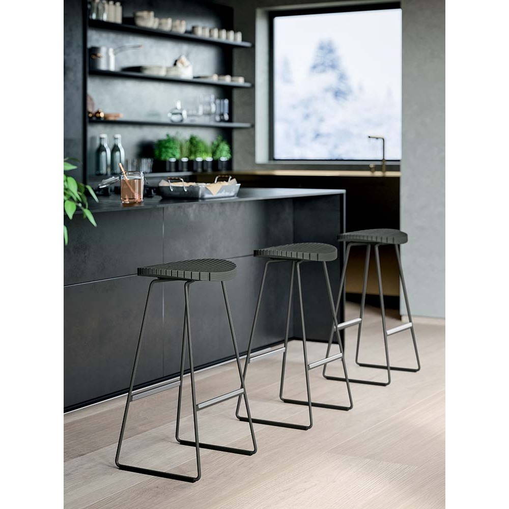 Tabouret ALTO assise bois hauteur 75cm