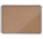 Vitrina NOBO Premium Plus con fondo de corcho 8xA4