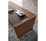 Bureau droit Direction Xennon finition placage bois L 190 cm avec sous-main en cuir