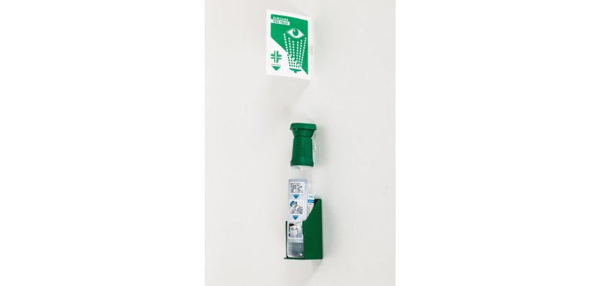 Flacon 250 ml de solution oculaire stérile fourni avec support mural