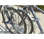Range 8 vélos avec 4 arceaux antivol