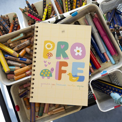 Libreta "Profe gracias por hacerme sentir capaz"