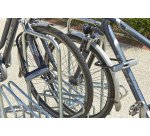 Range 8 vélos avec 4 arceaux antivol