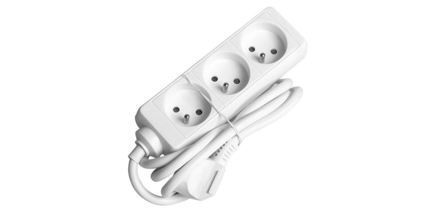 Bloc multiprises 3 prises 2P+T - 1.5 m - blanc