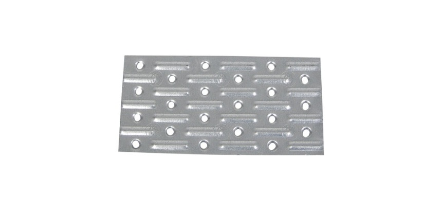 Plaque perforée - L 140 mm - 60 x 2 mm - 21 trous D5