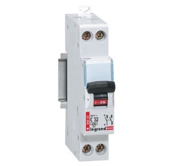 Disjoncteur phase + neutre - raccordement direct par peigne - 230V - 32 A