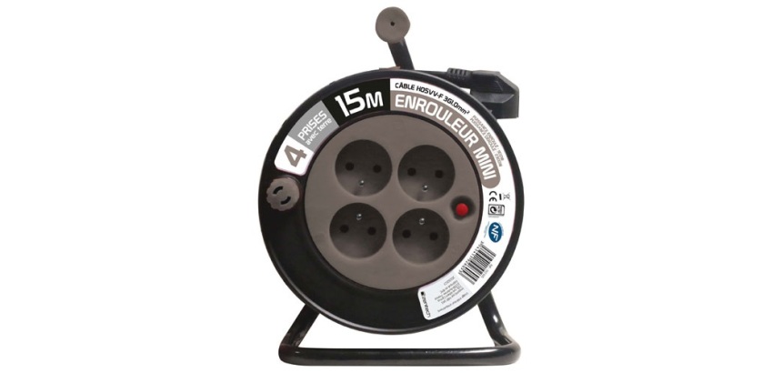 Enrouleur ménager - 15 m - 3G1.5 mm² - 4 prises -  taupe