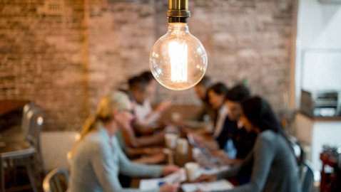 Quel type d'éclairage choisir pour le bureau ?