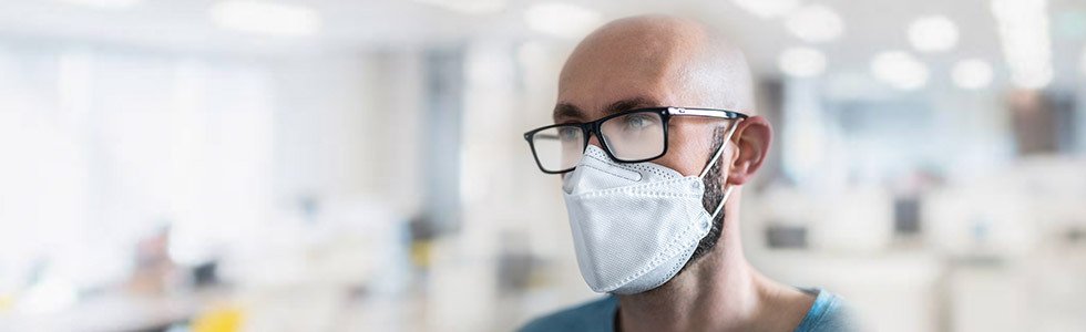 Masker en bril: tips om beslaan te voorkomen