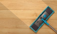 ENTRETENIR LE PARQUET NATUREL OU TRAITÉ