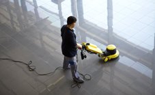 ENTRETENIR LES PVC ET LINOLÉUMS