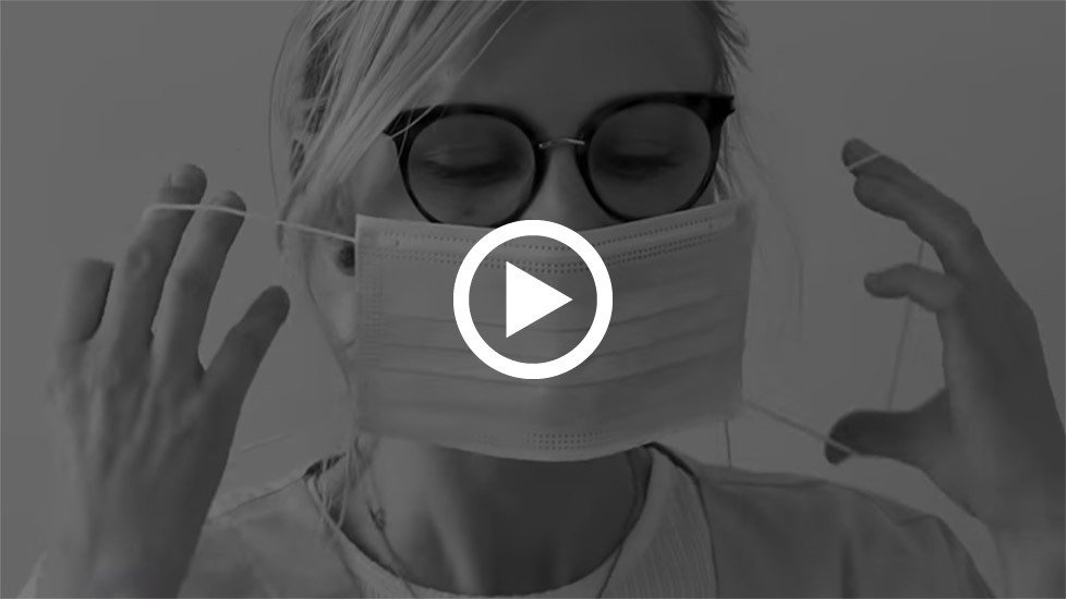 de juiste manier om een mondmasker te gebruiken.