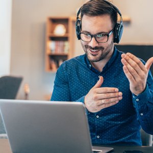 réunion d’équipe hebdomadaire en télétravail