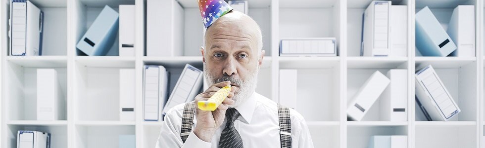 Fêter son anniversaire au bureau : pour ou contre ?