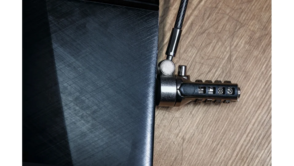 Cavo di Sicurezza Lucchetto Conceptronic con cinturino in acciaio per  laptop - Acciaio 4 mm - 1,8
